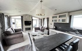 Waterside Lodge